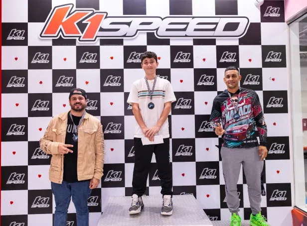 Race against the fastest drivers